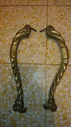 voici 1 paire de poignées de meuble ancien art déco en bon état général Occasion vendus dans son jus. Voir photos....