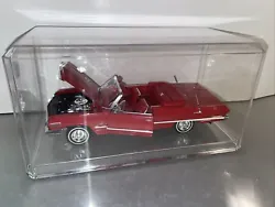 For kids and collectors alike, you cant beat this unique convertible from Welly! This 1963 Chevrolet Impala Low Rider...