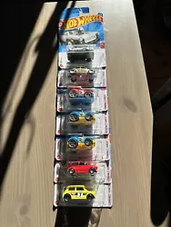 2022 🔥 Hot Wheels 🔥 Compact Kings Complete Set, + 2 color variations.. Cards in decent condition except for The...