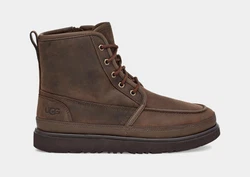Adding a Treadlite by UGG sole with heel coring for a lightweight and flexible feel, plus our ultra-soft UGGplush wool...