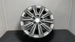 Jante PEUGEOT 308 2 PHASE 2TYPE : ALU TAILLE ( pouces ) : 16LARGEUR : 7Provenance de la pièce:Marque : PEUGEOTModèle...