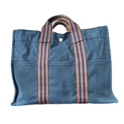Hermès Toile Fourre-Tout MM ToteShows minimal signs of wearIn very good conditionHermès Garment Bag/weekend...
