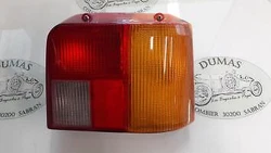Ref interne : 75147954. Modèle : 205 PHASE 2 1.8D - 8V. Feu arrière coté passager droit, pour Peugeot 205 de 1983 à...