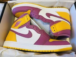 Nike Air Jordan 1 Retro High OG Brotherhood sku 555088-706 taille 11,5 us 45,5 DS neuve et authentique en boîte jamais...