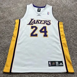 Great shape and quality amazing jersey. 100% authentic no flawsPlease see measurements in photos. These display the...