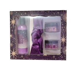 X + Y = BEAUTY Pamper Kit / Ensemble De Soins Gift Set.