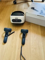 Casque VR Réalité Virtuelle HTC Vive Focus Plus Headset Collector. Je vends un casque htc vive Focus plus en bon...