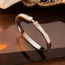 Bracelet de Luxe Élégant en Acier Inoxydable Bijoux de ixpour Homme et Femme.