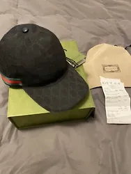 Authentic GUCCI Black Original GG Canvas Signature Web Baseball Cap Hat. IVE WORN THIS HAT 2X. It’s a little too...