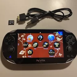 Console Sony PlayStation PS VITA Modèle : PCH-1004Carte mémoire officielle 8gb4 jeux installés : One piece unlimited...