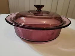 Corning Ware Pyrex Vision 2.5L Cranberry Glass Casserole Dish with Lid Ribbed