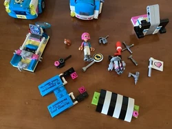 LEGO Friends Référence 41348 Et 41333. Objet d’occasion vendu dans l’état.Les photos font partie de la...