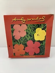 New and sealed. There is some box damage. See last picture.ANDY WARHOL FLOWERS 1968 ART Jigsaw PUZZLE 550 PC 20” X...