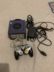 Console Nintendo Gamecube Violette DOL-001 PAL. Fonctionne parfaitement son image etcc la console Est vraiment en état...