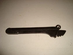 Moraille de trés petite taille longueur 16 centimètres (pour moutons chèvres ???). en acier forgé.
