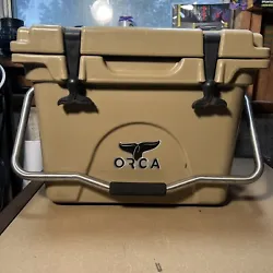 Orca 20 QT Tan Cooler in Good Condition