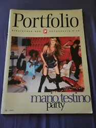 Mario Testino – Party – Stern Portfolio Nr. 20. Condition is 