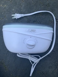 Brand new. connoisseur la sonic jewlery cleaning machine.