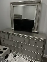 bedroom set queen new. Condition is New. Shipped with USPS Ground Advantage. it has been in a guest bedroom for 2 years...