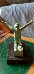 SIGNÉ JAMAR . ANCIEN SKIEUR ART DÉCO. LE SKIEUR EST. SAUT À SKI. LE SAUTEUR À SKI EST. POUR LE RESTE DU MONDE. EN...