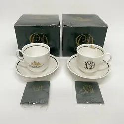 Holds 8 oz. Includes two (2) sets. All are in excellent condition.