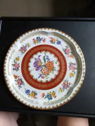 Daher Decorated Ware. Designed BY: Daher | Long Island NY | 11101 | Made in England. The tin is marked Flowers Large...