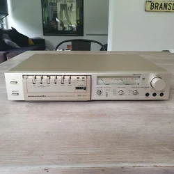 MAGNETO A K7 MARANTZ SD 3510. Tout fonctionne bien.bon état.  Eclairage vumetre ne s allume plus.
