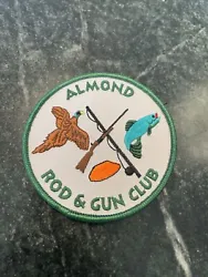 Almond New York Rod Gun Club Logo Sew On Patch 3” Vtg Felt Rare Hunting FishingNice looking patch great to add to...