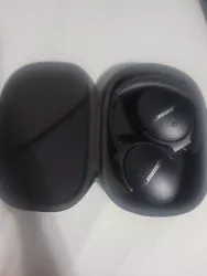 Bose QuietComfort 45 Bluetooth Wireless Over-Ear Headphones - black.  Item is used. Very good to like new. I purchased...