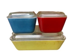 Comes as shown, yellow dish needs some deep cleaning, and the lid for this dish s pictured has some chips. The blue...