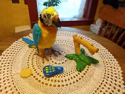 Squawkers McCaw Parrot. Hasbro FurReal Friends. 4 Piece - Parrot, Stand, Remote and Cracker. Interactive Talking Bird....
