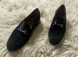 Gucci Mens Black Suede Horsebit Slip On Loafer Shoes Size 9.5. Good condition does have sign of ware on the outside...