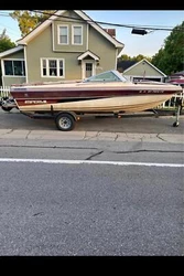 1985 Imperial Gator 20 With Trailer Registration only The boat does float but it does not run, So the engine needs to...