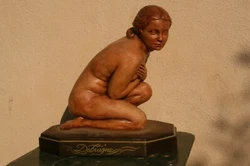 Hauteur 44 cm.