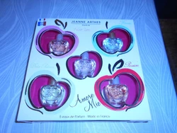 coffret miniature parfum    mondial relay 5,00
