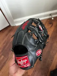 rawlings heart of the hide glove. Used for one season and still needs broken in. Can squeeze and catch the ball but not...