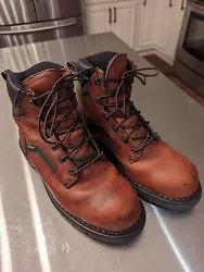 Mens Brown Leather Red Wing Boots Size 9 Made In USA 9581918. Older but in very good shape. A lot of tread still on the...
