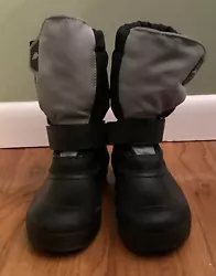 Tundra Quebec Snow Boots Black & Gray Youth Size 1Nice pair of Tundra boots and in Very good condition.No shoe...