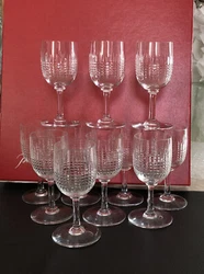 Verres Cristal Baccarat Modèle Nancy Signé. Hauteur 13cmLargeur 5cmTrès bon état