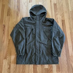 COLOR: Army green. Body length: (end of hood to bottom on the back): 32. Shoulder to shoulder: 23. Sleeve length: 24.5.