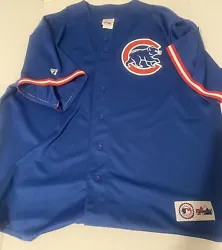 Show your love for the Chicago Cubs with this vintage jersey featuring Sammy Sosas number 21. Made by Majestic, this...