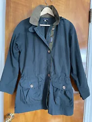 PLEASE SEE PICTURES Vintage Patagonia jacket Women’s size M.