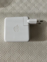 CHARGEUR ORIGINAL APPLE USB-C 61W POUR MACBOOK PRO.