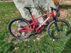 Trek Top Fuel 9.8 Xr. Size XL. Like new. Race bike. Dont have time to ride like I thought I would. Im not sure what...
