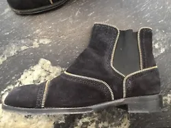 Superbe et authentique boots daim noir Louis Vuitton 41 Tbe. Règlement sous 24 h maxi