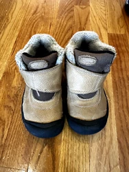 Children Unisex Boots KEEN Kids Kootenay IV Mid WP (Little Kid/Big Kid). US size 13Lightly used and plenty of life as...