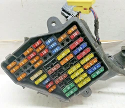                   2004 2006 AUDI A8L FUSE BOX RELAY RIGHT FRONT INSIDE PASSENGER OEM USED IN GREAT TESTED...