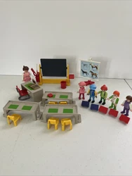 See photos for what you will receive. Some pieces are missing from original set. All pieces in good condition. 