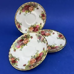 Made by Royal Albert in England this is the very beautiful and classic old country roses pattern. This sale is for a...