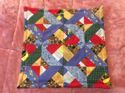 Patchwork Quilt Table Topper Wall Decor Dogs Cats New 17x17